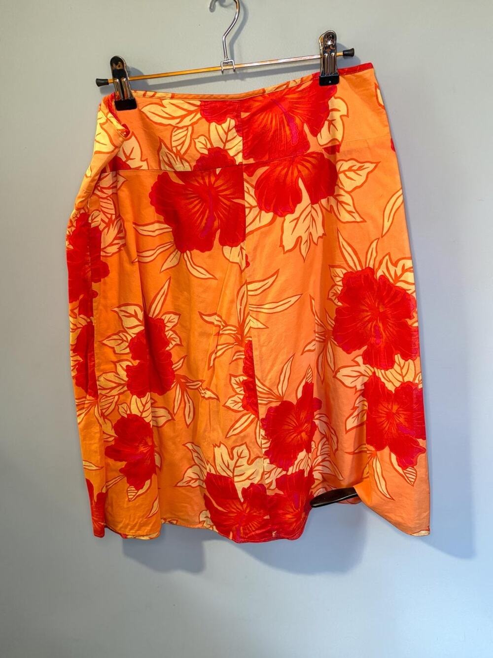 New York & Company Women's 2 Skirt Lot Floral Stripe Cotton Resort Tropical 6